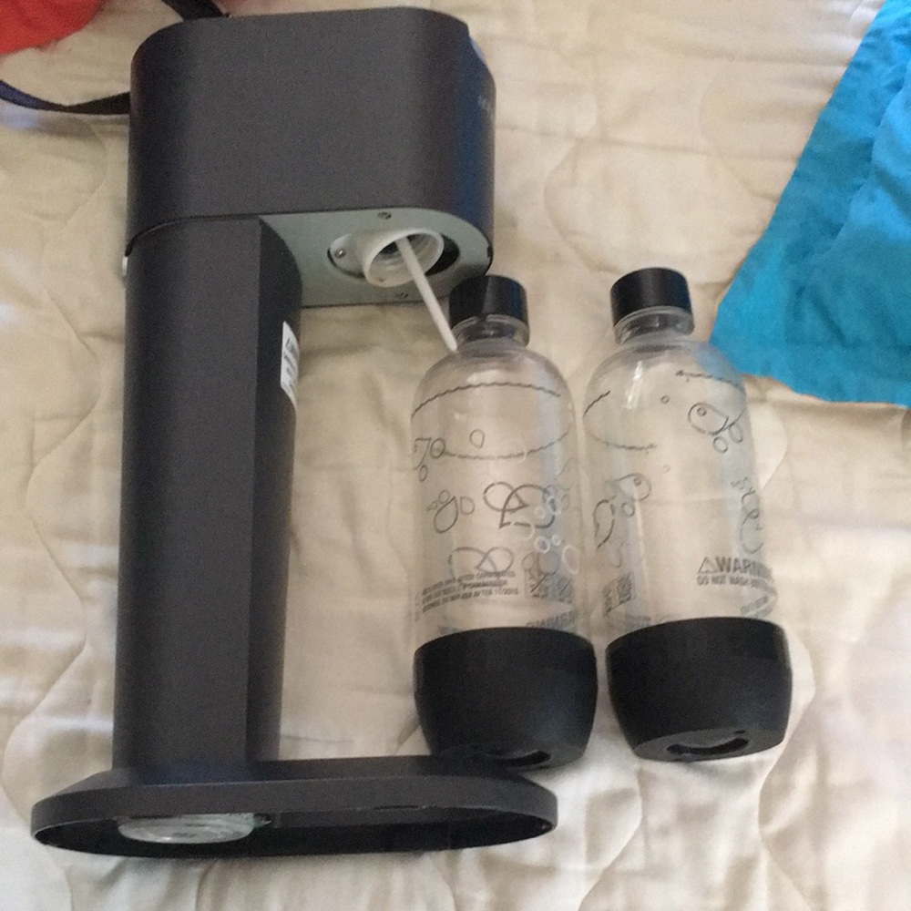 Soda maker